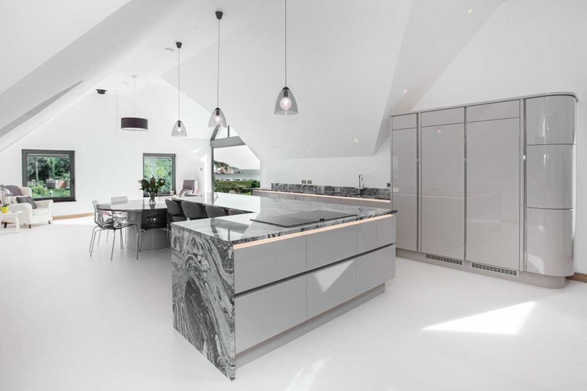 Bespoke-handcrafted-beautiful-sleek-contemporary-high-gloss-kitchen-new
